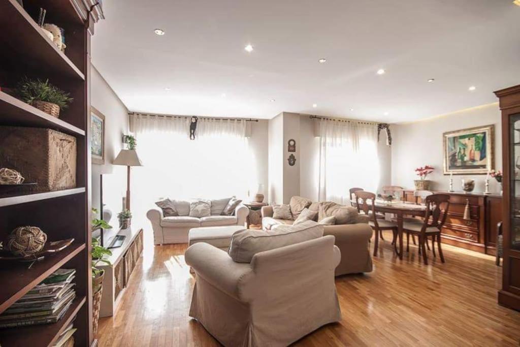 Apartamento + Parking En El Centro De Carthagène Extérieur photo